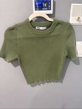 Zara Olive Ribbed Short Sleeve Knit Top
